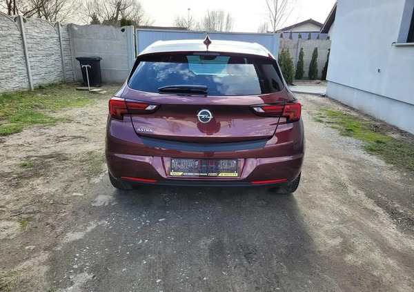 Opel Astra cena 47700 przebieg: 138000, rok produkcji 2017 z Bieżuń małe 137